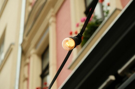 Stromausfall in der Wohnung: Wann Sie einen Elektro-Notdienst brauchen