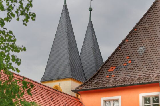 Hagelschaden am Dach: Was tun und was kostet die Reparatur?