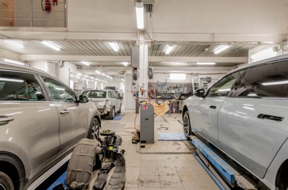 Smart Repair: Kleine Beulen und Kratzer günstig beheben