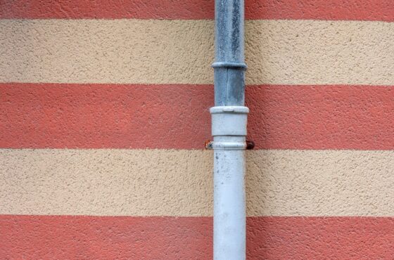 Grundleitung sanieren lassen: Methoden und Kosten im DACH-Raum